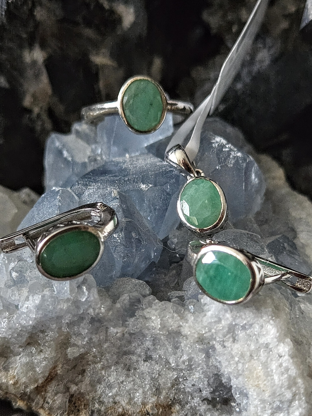 Genuine Emeralds In A 925 Sterling Silver Set. Pendant, Earrings & Ring. SIZE 5